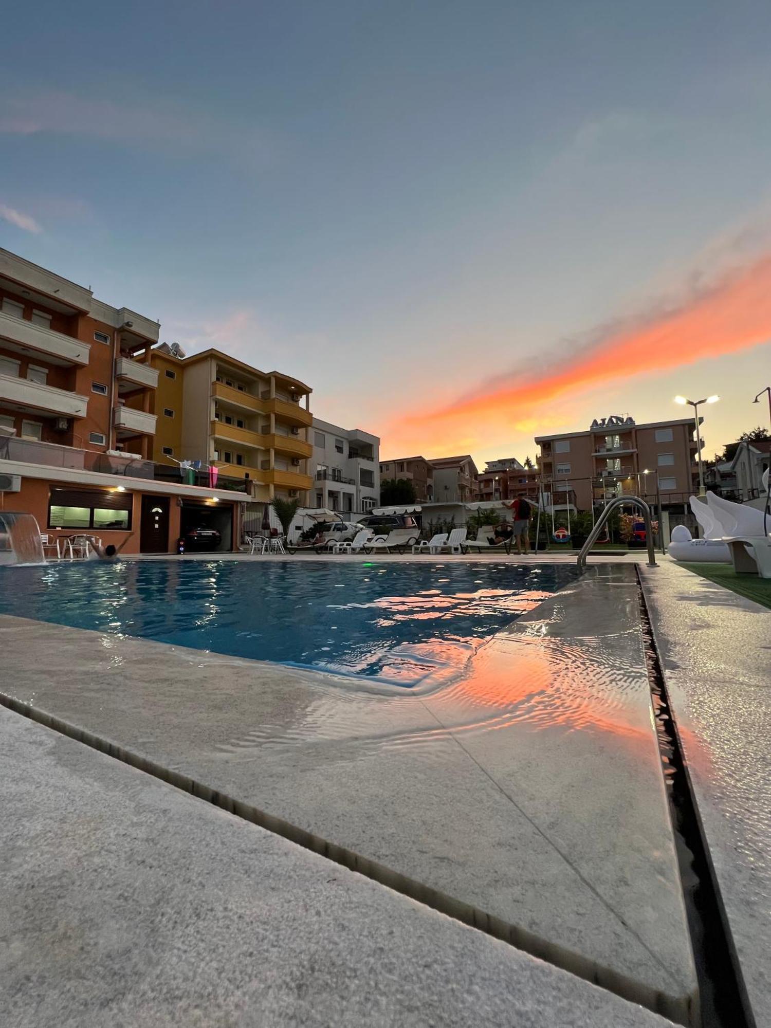 Apartments Zalli Ulcinj Exterior foto