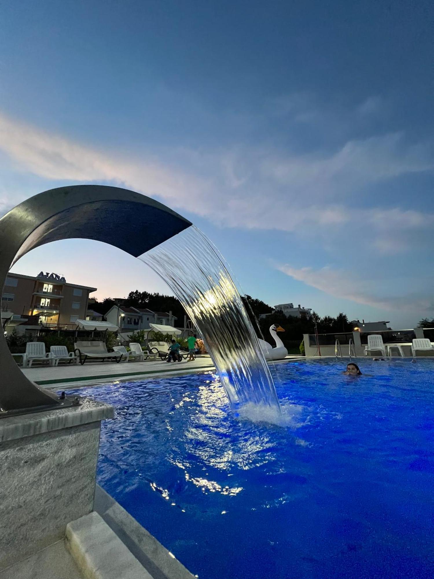 Apartments Zalli Ulcinj Exterior foto